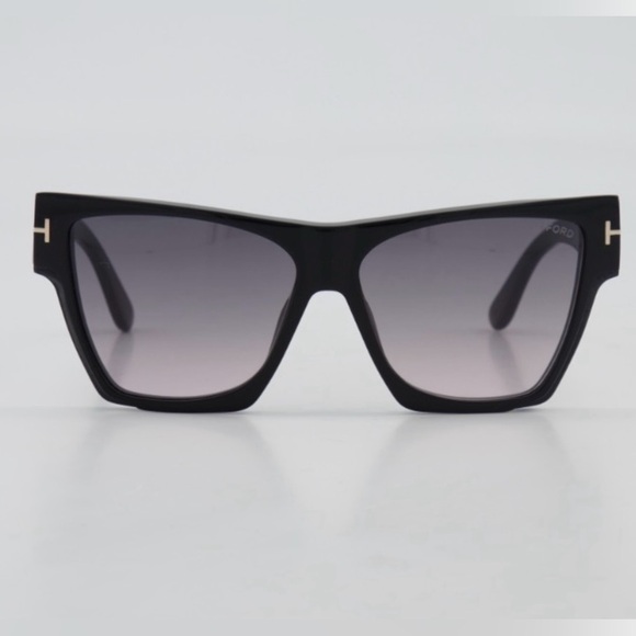 NEW Tom Ford Sunglasses - Picture 3 of 5
